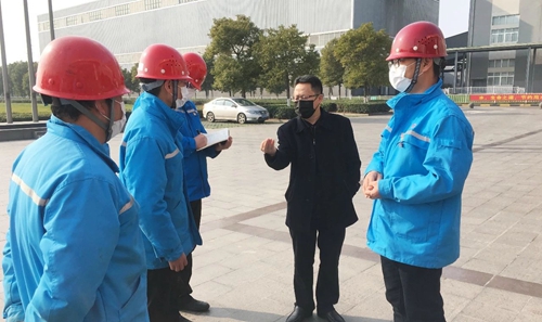 王大真到股份公司、楚星公司和松滋肥業(yè)現(xiàn)場檢查疫情防控及安全生產(chǎn)情況